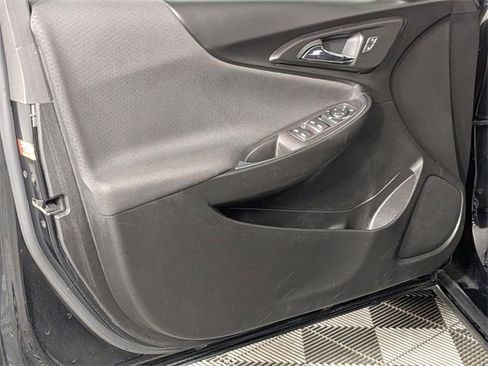 Used 2019 Chevrolet Malibu LT image 15