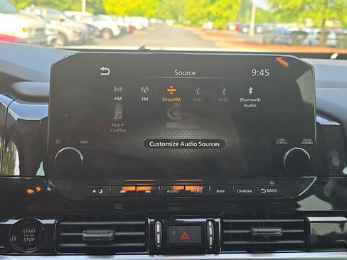 Used 2025 Nissan Pathfinder Platinum AWD/4WD image 23