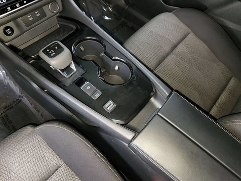 Used 2026 Nissan Rogue SV FWD image 22