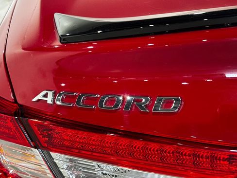 Used 2021 Honda Accord Sport image 32