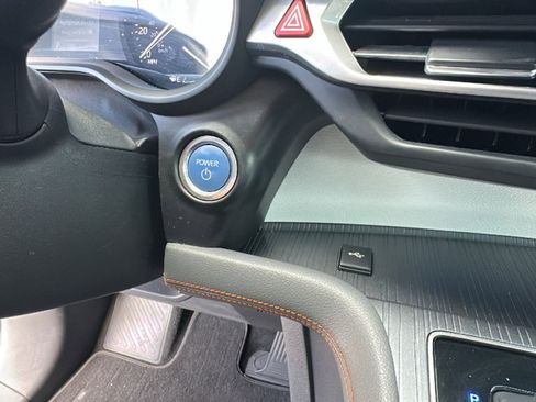 Used 2021 Toyota Sienna XSE image 17