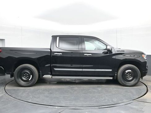 New 2026 Chevrolet Silverado 1500 High Country AWD/4WD image 15