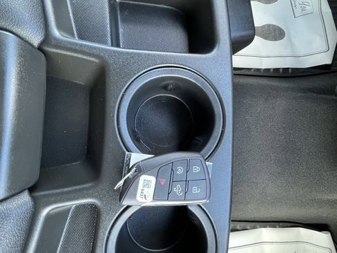 Used 2023 Chevrolet Silverado 1500 LT image 9