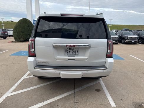 Used 2019 GMC Yukon Denali image 5