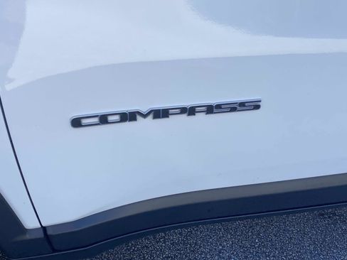Certified 2025 Jeep Compass Limited image 14