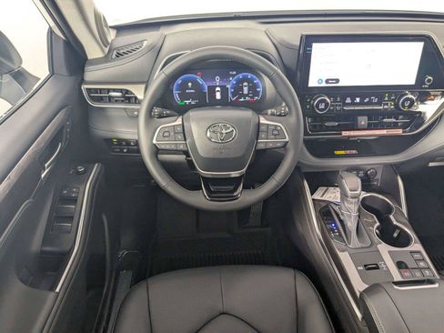 New 2026 Toyota Highlander Limited AWD/4WD image 26