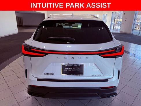 Used 2025 Lexus NX 250 FWD w/ Premium Package image 6