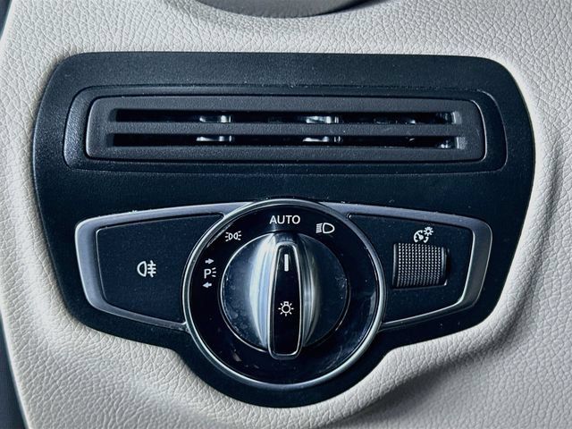 Used 2016 Mercedes-Benz GLC 300 image 10