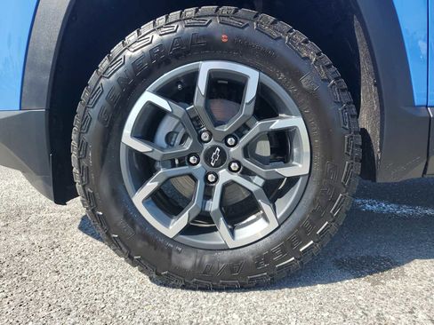 New 2026 Chevrolet Equinox ACTIV w/ Safety and Technology Package FWD image 10