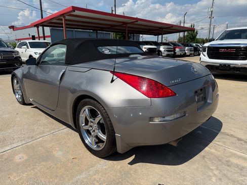 Used 2008 Nissan 350Z Touring image 6