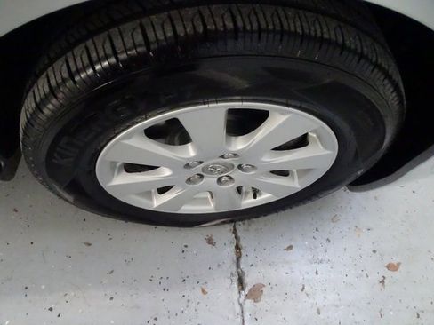 Used 2009 Toyota Camry XLE image 24