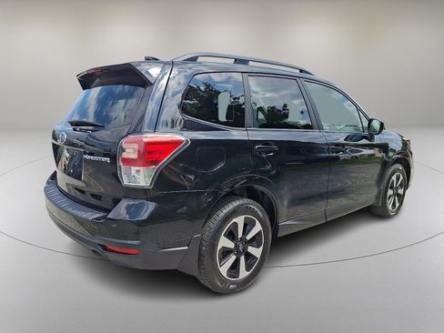 Used 2018 Subaru Forester 2.5i Premium AWD/4WD image 11