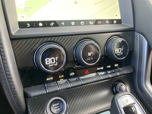 Used 2019 Jaguar F-TYPE R AWD/4WD image 27