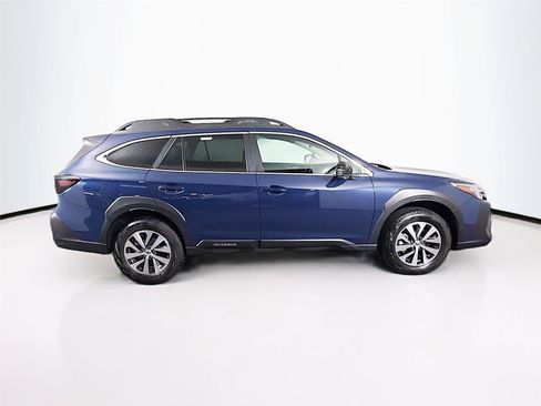Used 2025 Subaru Outback Premium w/ Popular Package #1A AWD/4WD image 12
