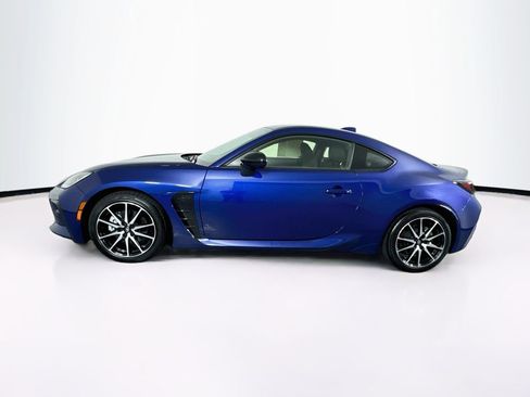 Used 2023 Toyota GR86 w/ ALL Weather Mat Package (TMS) RWD image 6