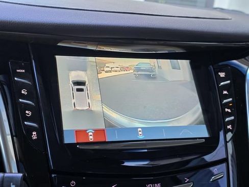 Used 2019 Cadillac Escalade Luxury RWD image 21