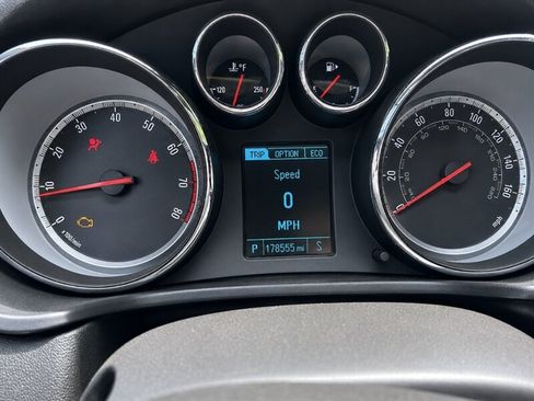 Used 2013 Buick Regal Premium FWD image 14