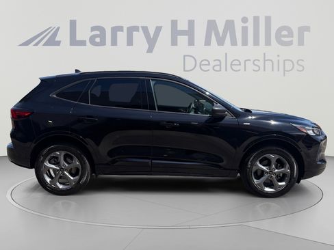 Certified 2024 Ford Escape ST-Line w/ Tech Pack #1 AWD/4WD image 6