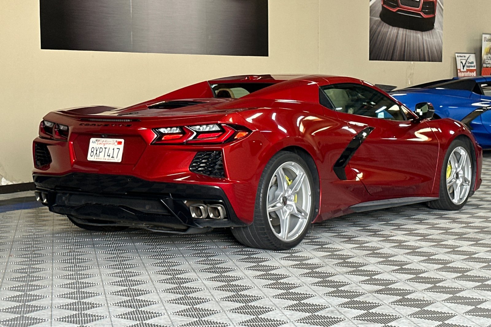 Used 2021 Chevrolet Corvette Stingray Premium Conv w/ 3LT RWD image 4