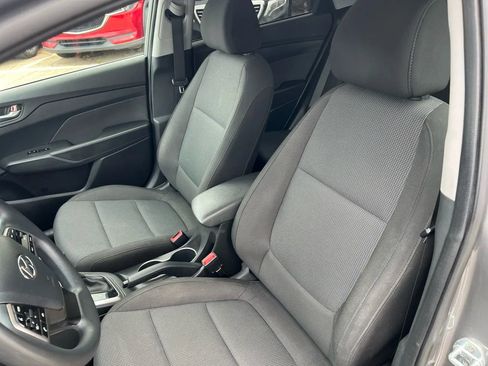 Used 2022 Hyundai Accent SEL image 23