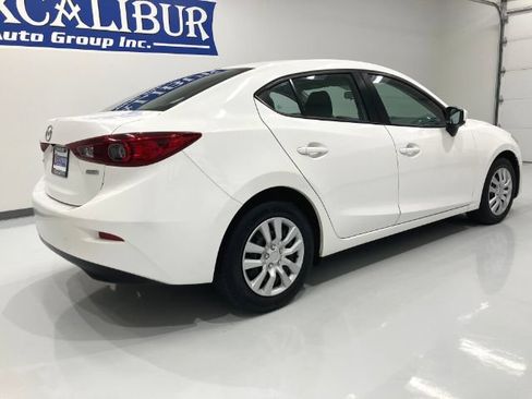Used 2016 MAZDA MAZDA3 i Sport FWD image 25