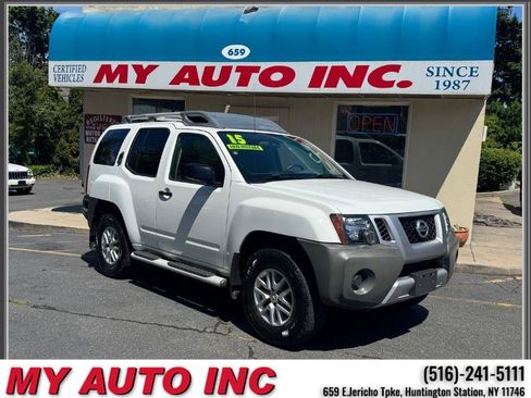 Used 2015 Nissan Xterra 4WD image 1