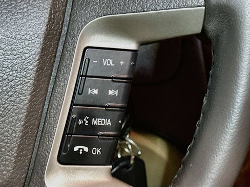 Used 2010 Ford Fusion SEL FWD image 33