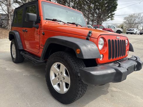 Used 2015 Jeep Wrangler Sport image 6