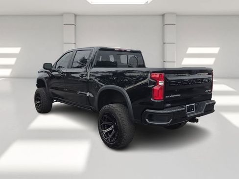 Used 2024 Chevrolet Silverado 1500 ZR2 w/ Technology Package AWD/4WD image 3