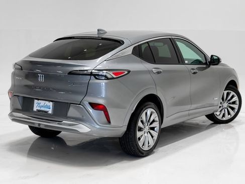 Used 2024 Buick Envista Avenir FWD image 32