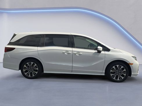 New 2026 Honda Odyssey Elite image 6