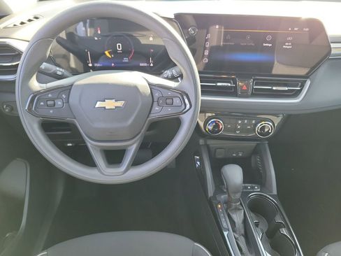 Used 2026 Chevrolet TrailBlazer LT w/ Driver Confidence Package image 11