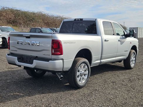 New 2026 RAM 2500 Laramie w/ Sport Appearance Package AWD/4WD image 7