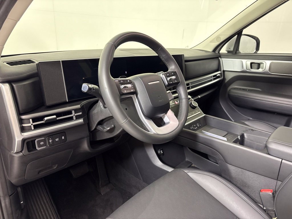 Used 2025 Hyundai Santa Fe SEL FWD image 16