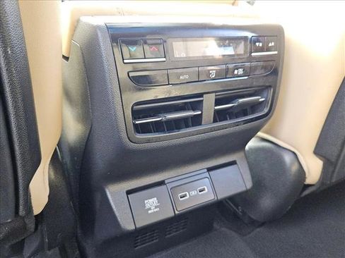 Used 2022 Acura MDX SH-AWD w/ Technology Package image 18