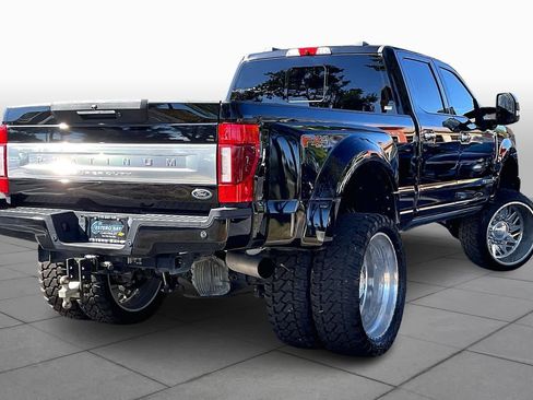 Used 2021 Ford F350 Platinum image 12