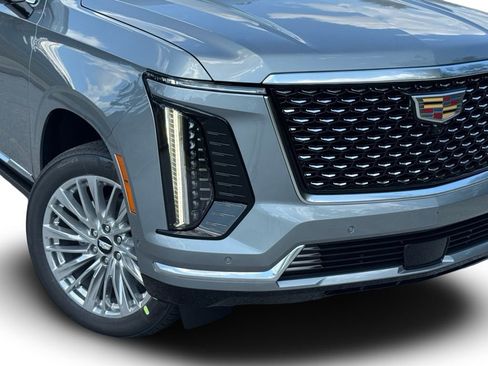 New 2026 Cadillac Escalade ESV Luxury w/ Touring Package image 6