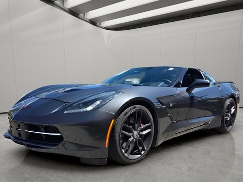 Used 2017 Chevrolet Corvette Stingray Coupe RWD image 14
