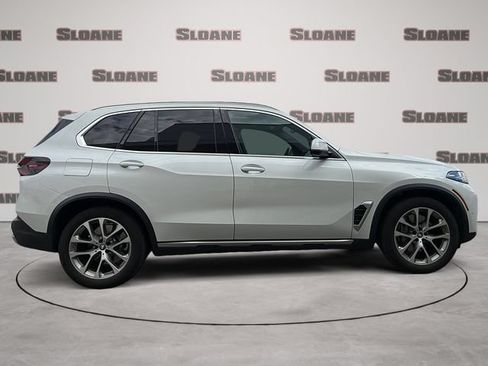 Used 2025 BMW X5 xDrive50e w/ Premium Package AWD/4WD image 6