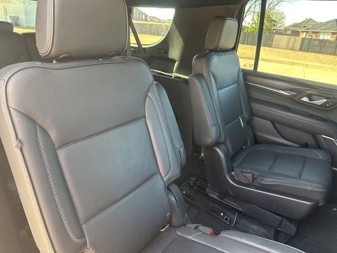 Used 2022 GMC Yukon XL Denali image 45