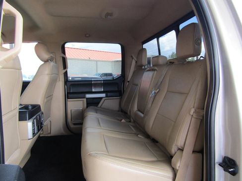 Used 2017 Ford F350 Lariat w/ Lariat Value Package AWD/4WD image 9