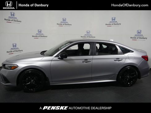 Used 2023 Honda Civic Sport image 1