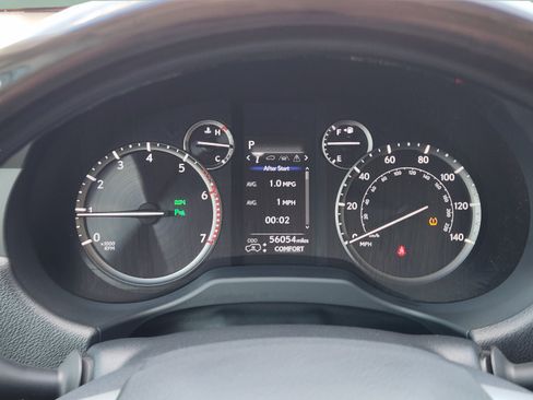 Used 2023 Lexus GX 460 Luxury w/ Accessory Package AWD/4WD image 9