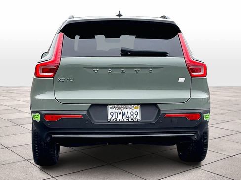 Used 2023 Volvo XC40 Recharge Ultimate image 7