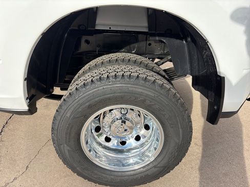 New 2026 RAM 3500 Big Horn AWD/4WD image 10