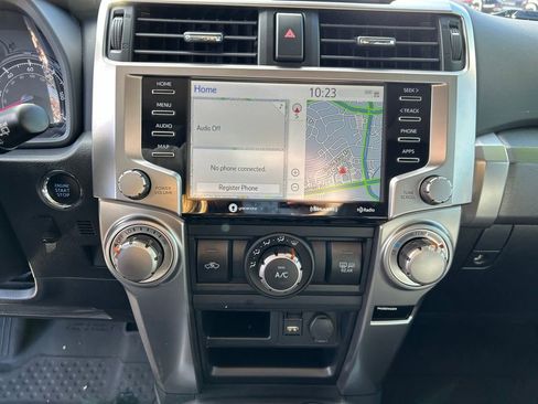 Used 2021 Toyota 4Runner SR5 Premium image 16