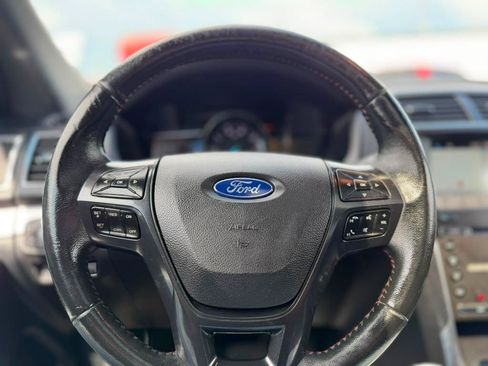 Used 2018 Ford Explorer Sport AWD/4WD image 15