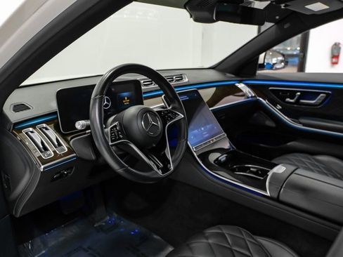 Used 2022 Mercedes-Benz S 580 4MATIC Sedan image 5