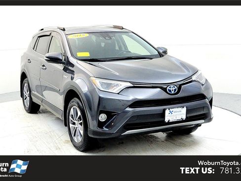 Used 2018 Toyota RAV4 XLE w/ Carpet Mat Package image 1