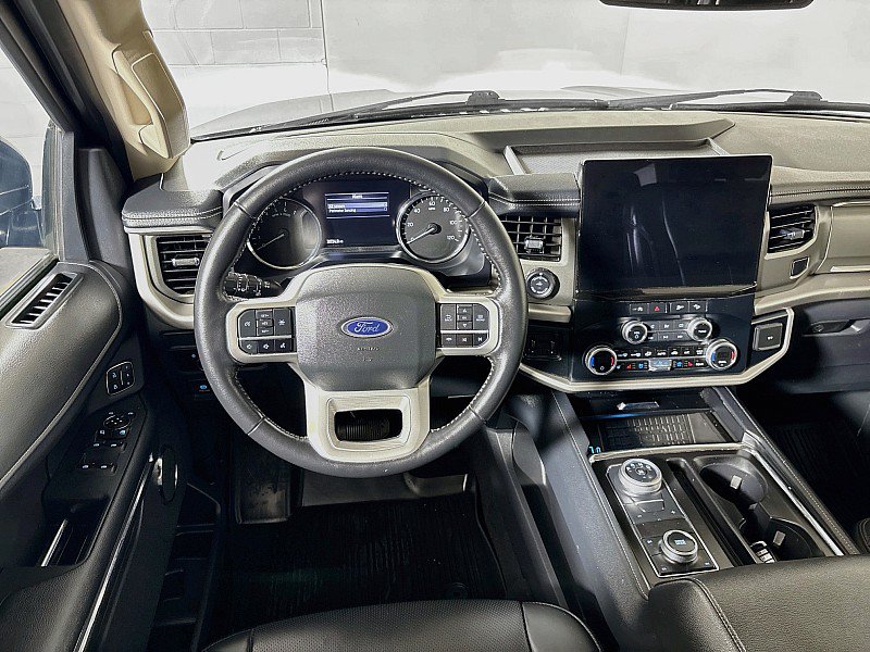 Used 2024 Ford Expedition XLT AWD/4WD image 24